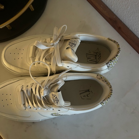 Nike Air forces - Picture 3 of 3